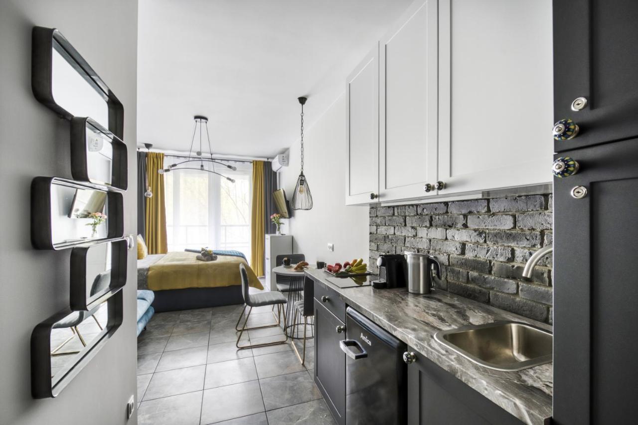 Stylowe Studio Krzemieniecka, Metro Slodowiec, Free Parking By Cosmo Spirit Варшава Екстериор снимка