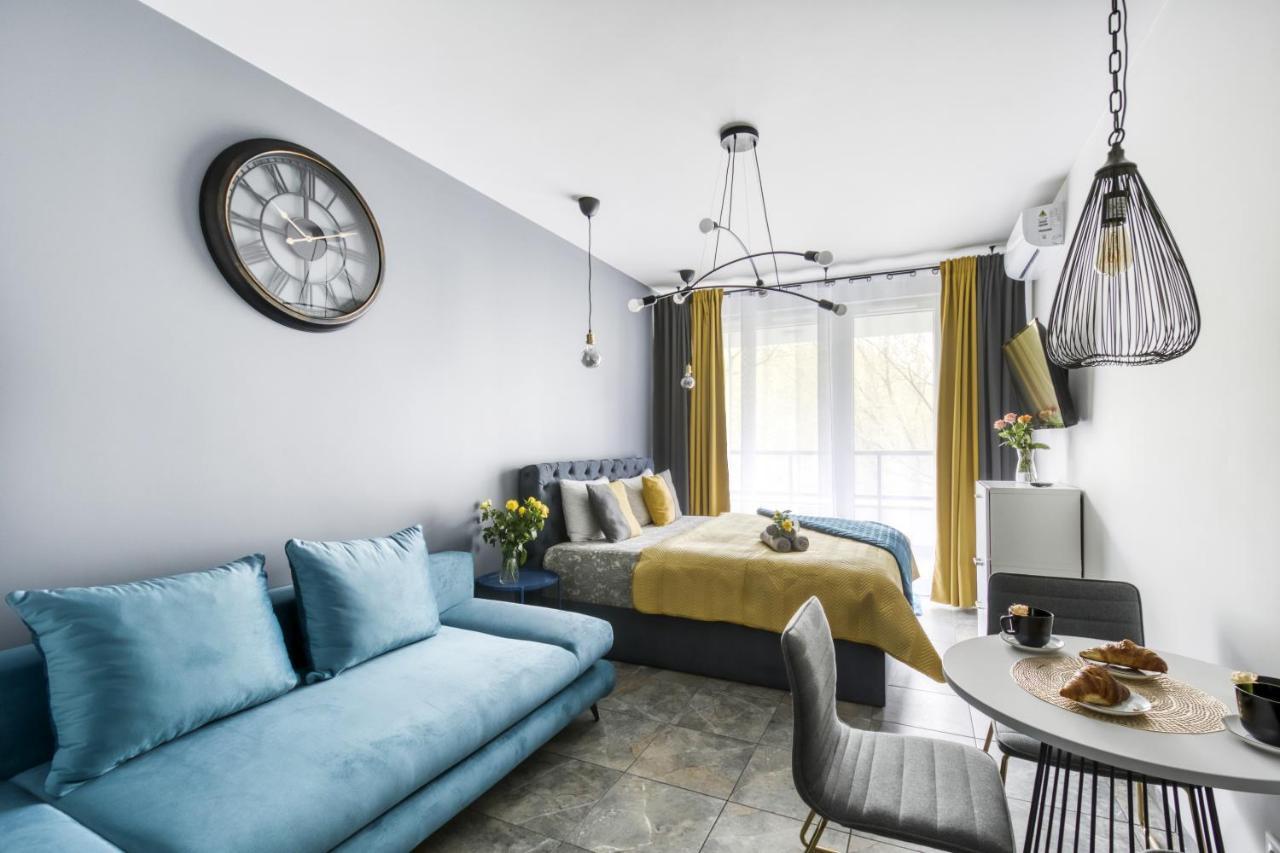 Stylowe Studio Krzemieniecka, Metro Slodowiec, Free Parking By Cosmo Spirit Варшава Екстериор снимка